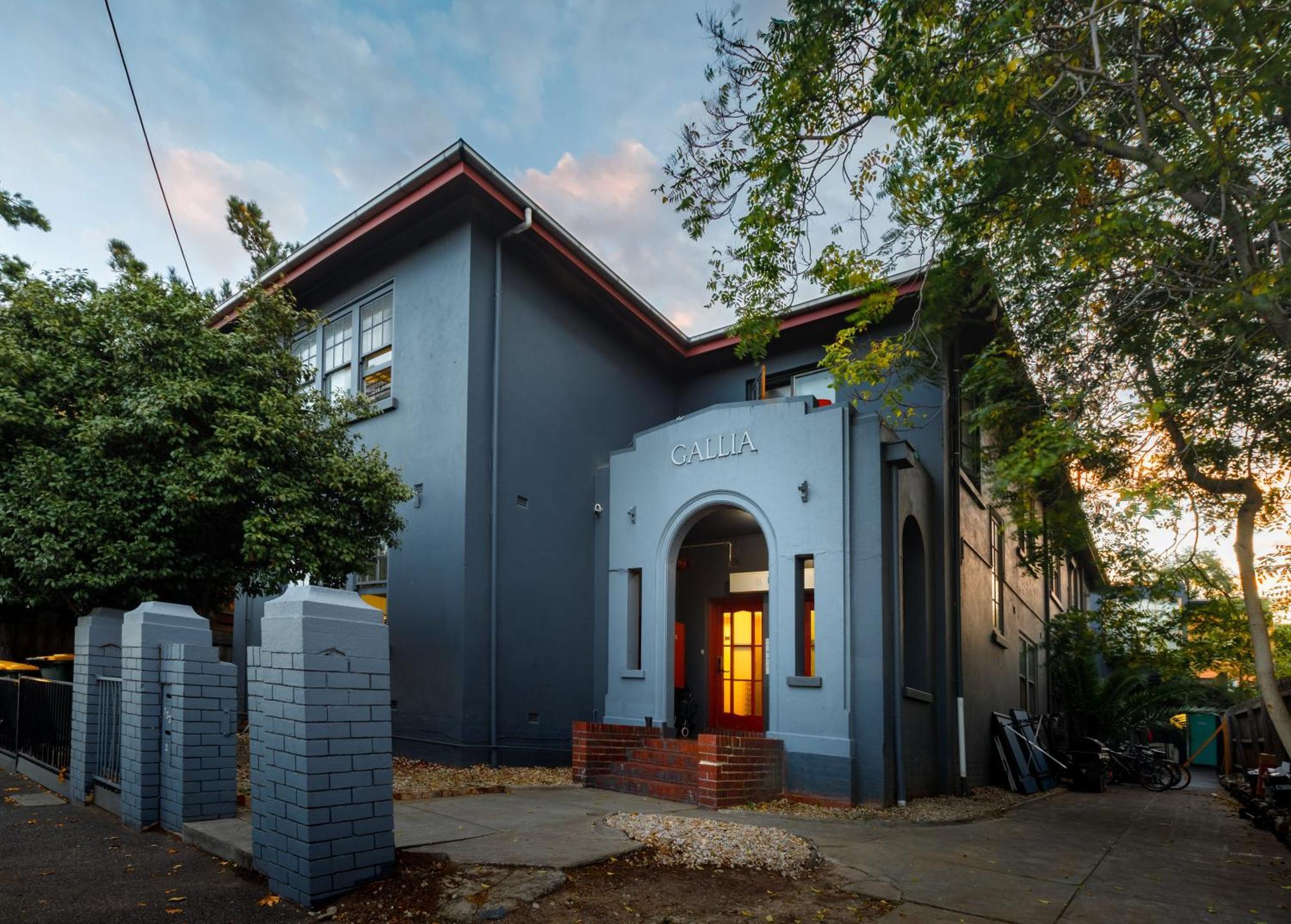 South Yarra Hostel Мелбърн Екстериор снимка