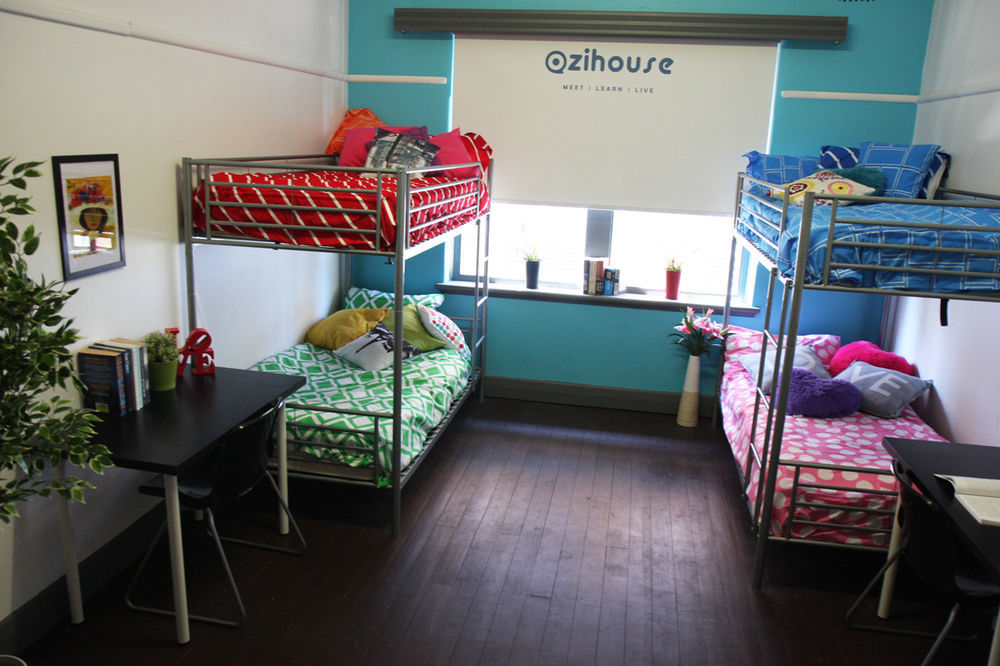 South Yarra Hostel Мелбърн Екстериор снимка