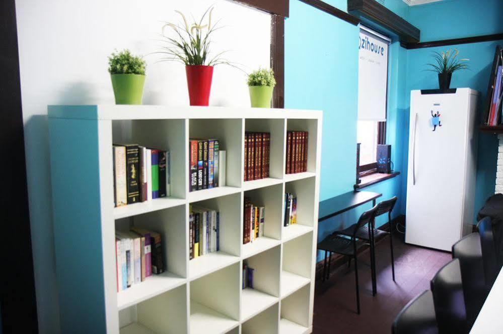 South Yarra Hostel Мелбърн Екстериор снимка