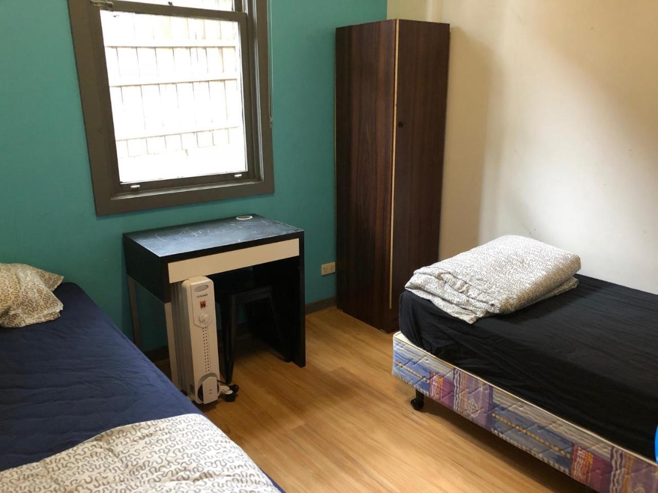 South Yarra Hostel Мелбърн Екстериор снимка